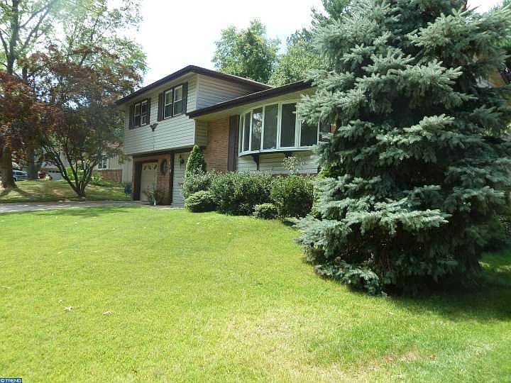 2nd image of 118 Brentwood Dr