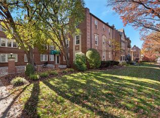 7542 Wydown Blvd APT B, Saint Louis, MO 63105