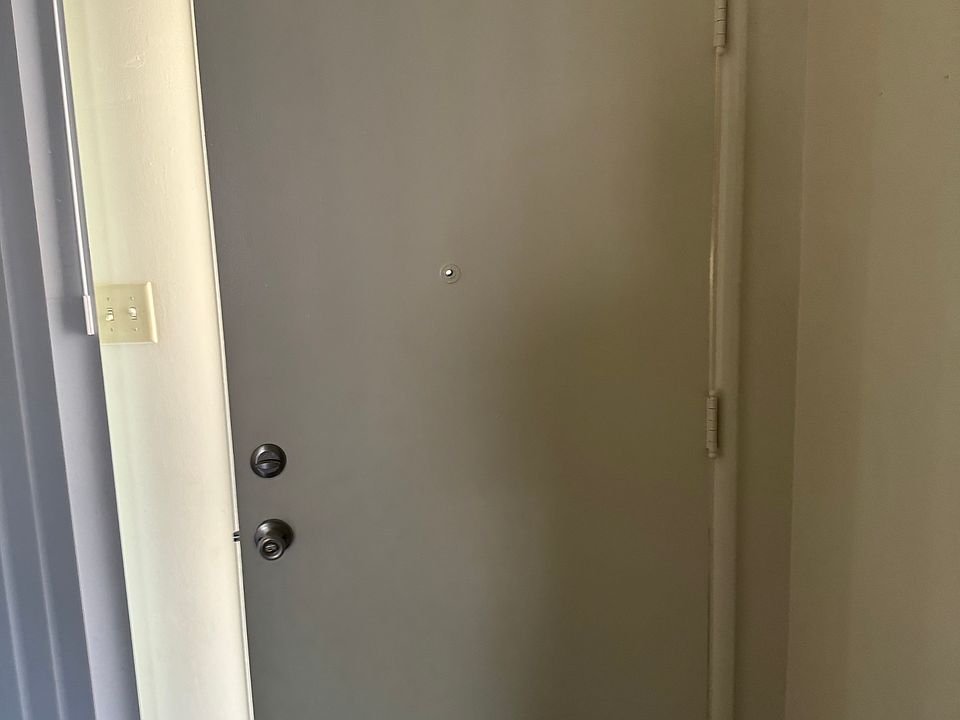 1st image of 1303 N Mountain View Ave #3