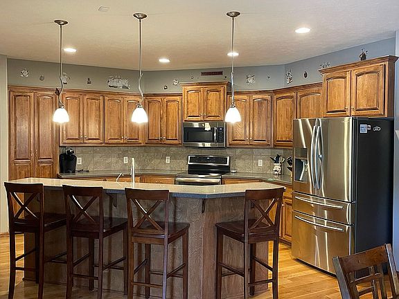 Kitchen - birch cabinets