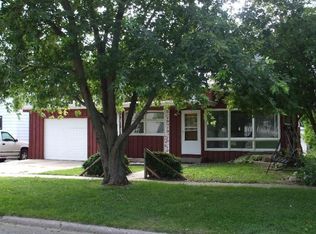 709 Douglas St, Ashton, IL 61006