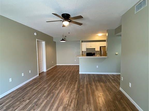 4th image of 5095 Fairways Cir APT 105