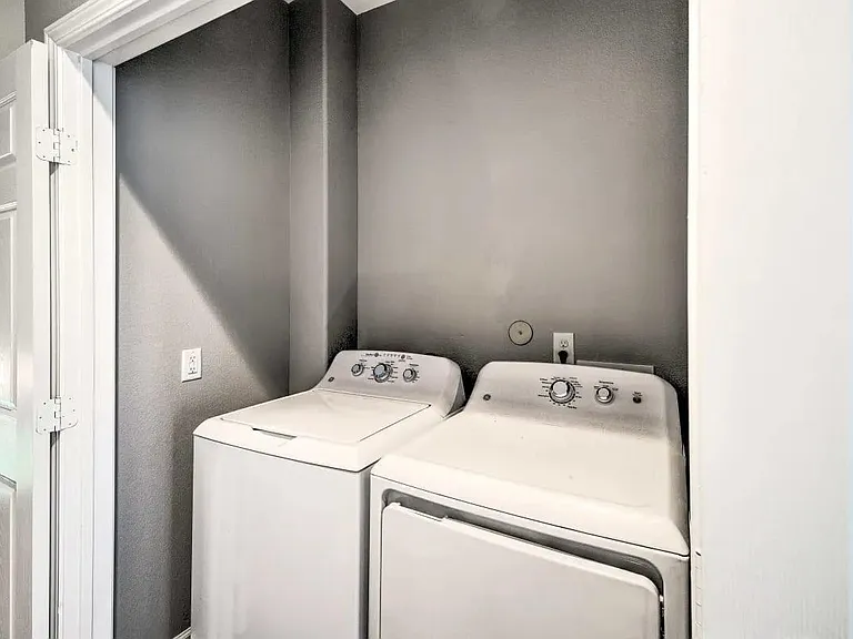 4909 Sunflower St — Photo 19