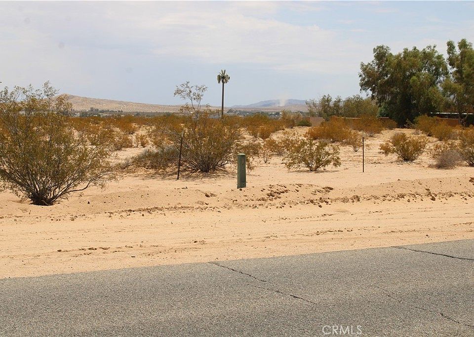 1st image of Mesquite Springs Rd