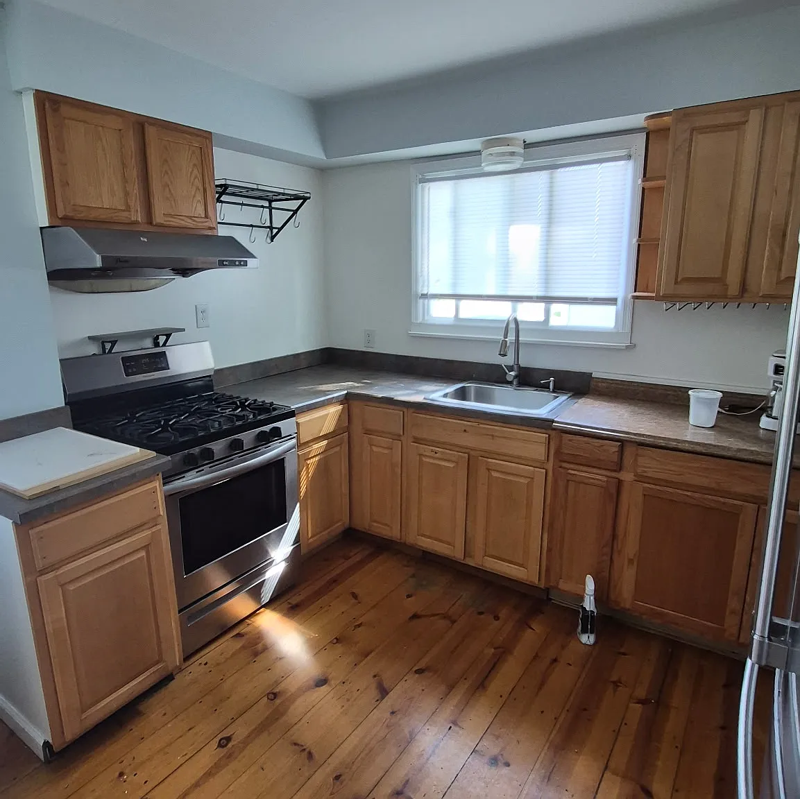 3 bed, 1800 sqft, $2,250 — Photo 3