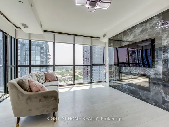 2916 Highway 7 Rd #3202, Vaughan, ON L4K 0G3