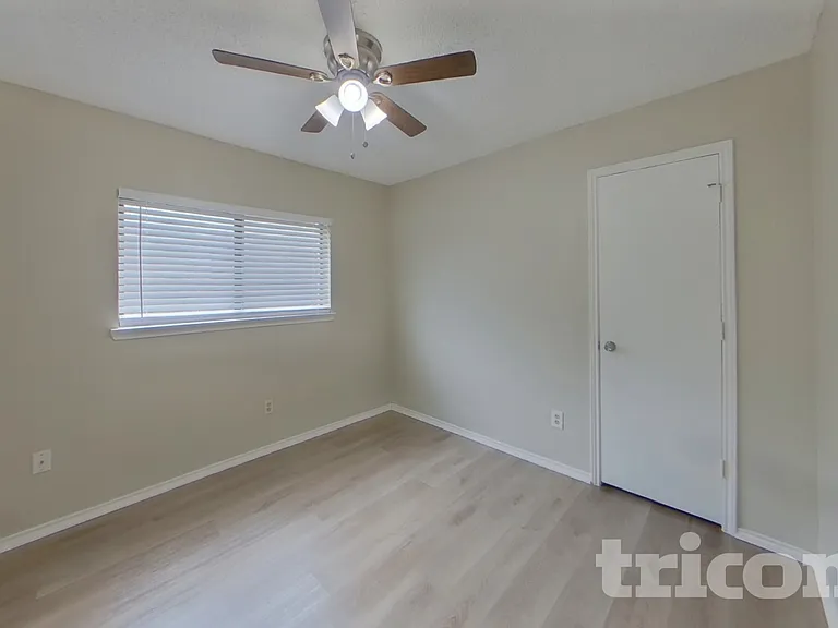 2645 Danberry Ln — Photo 14