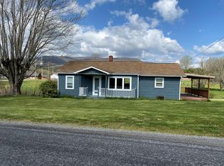 193 Grange Hall Rd, Troutdale, VA 24378