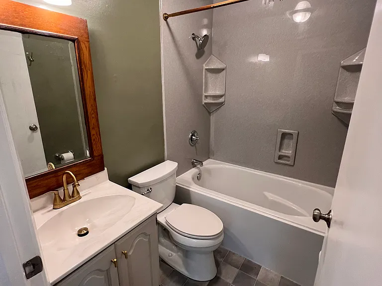 6347 Faircrest Rd — Photo 7