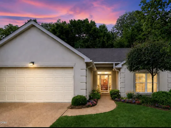533 Village Lake Dr, Louisville, KY 40245