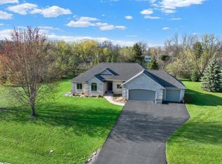 140 Sunnyhill Ave, Oshkosh, WI 54902