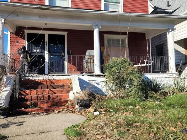 670 S 38th St, Louisville, KY 40211