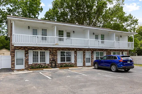 270 Fleming Rd #B Photo 1