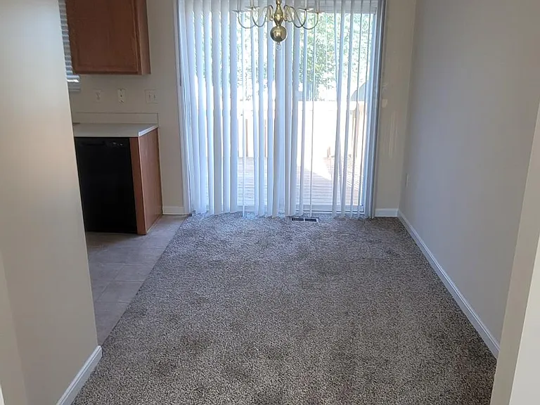 2938 Donjoy Dr — Photo 5