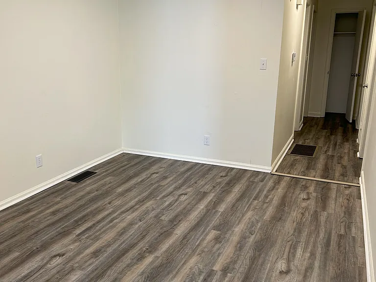 318 Linden St #100 — Photo 6