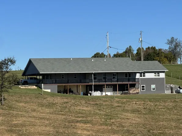 309 Oak Tree Dr, Nickelsville, VA 24271
