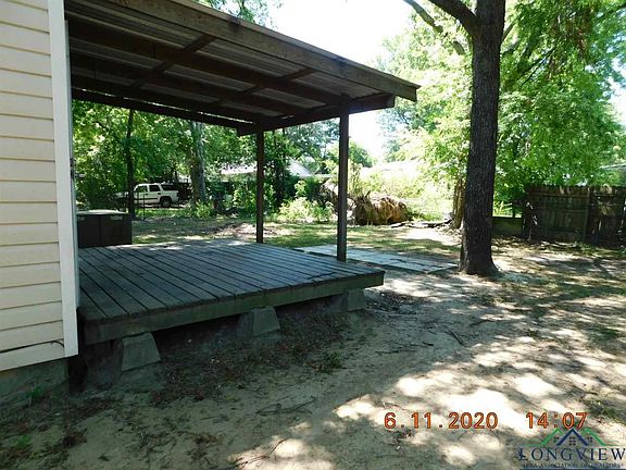 5th image of 213 Myrle Ave