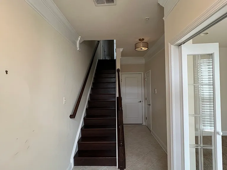 17 Gardenside Pl — Photo 4