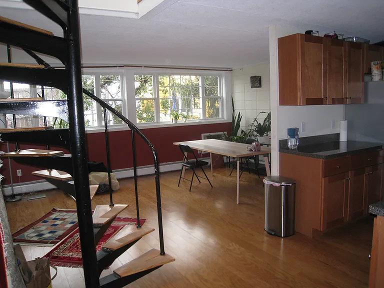 26 Inman St #3C — Photo 4