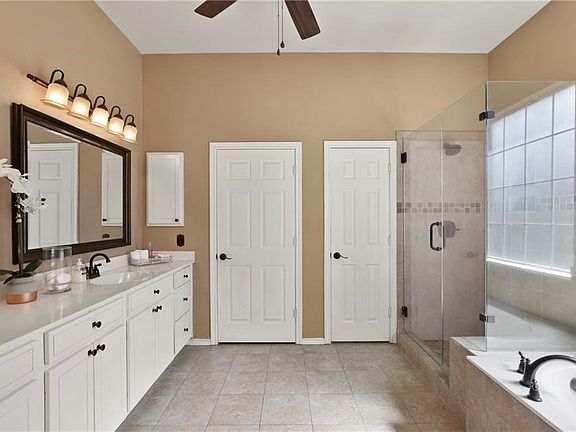 5th image of 5117 Creek Bend Dr