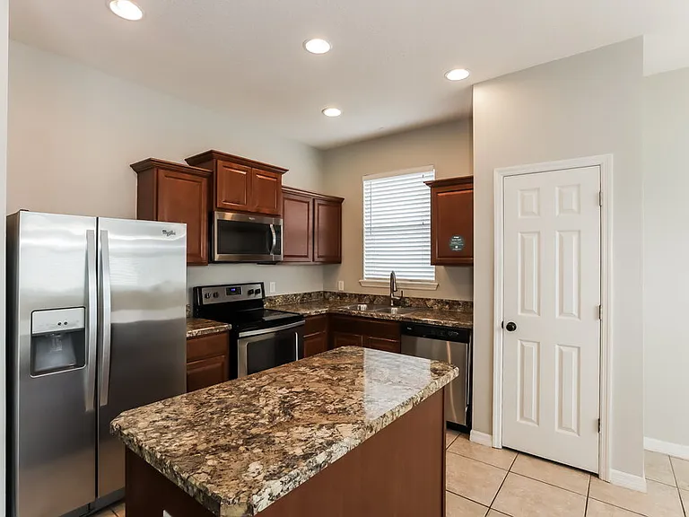 925 Krenson Woods Rd — Photo 8