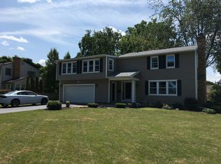 143 Edgemere Dr, Rochester, NY 14612