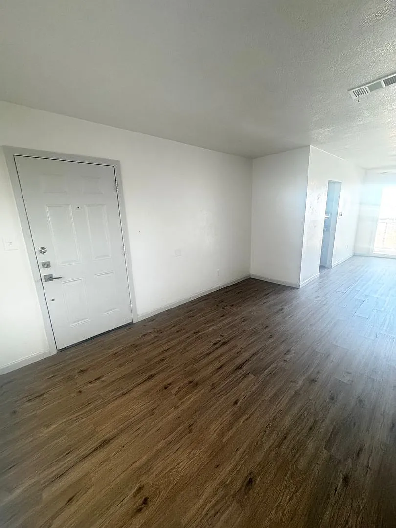 4707 Shadylane Dr. Flourplex Units A-D — Photo 3