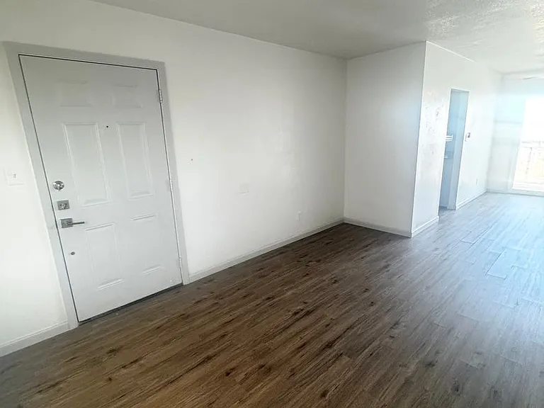 4707 Shadylane Dr #A-B — Photo 3