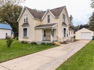 105 5th Ave SW, Kasson, MN, 55944