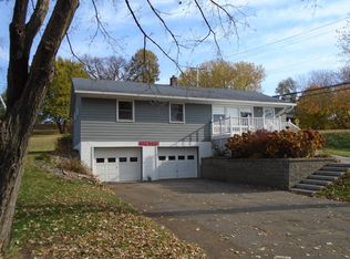 104 Vine St N, Prescott, WI 54021