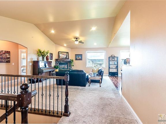 3rd image of 6845 Sandysprings Cir