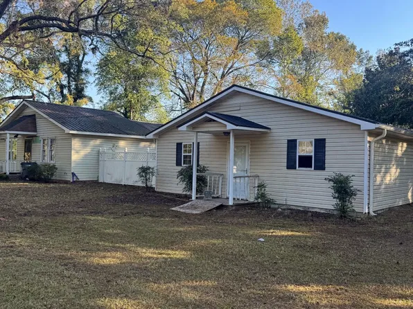 4282 James B White Hwy N, Whiteville, NC 28472