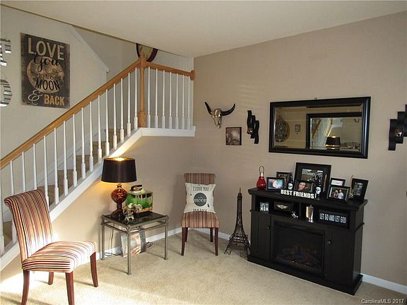 2nd image of 13926 Singleleaf Ln #13926