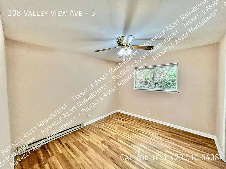 208 Valley View Ave #3 — Photo 4