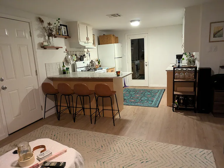 1109 Spur St — Photo 1