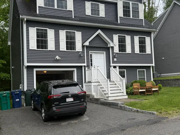 5 Crystal St, Billerica, MA 01821