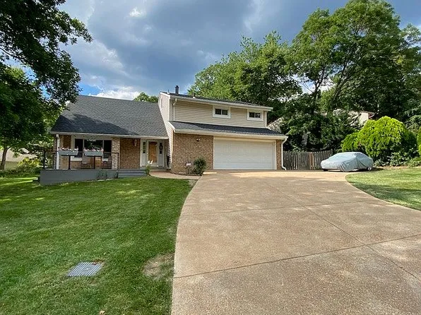 5282 Navaho Dr, Alexandria, VA 22312