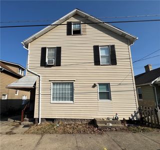 110 W Chartes St, New Castle, PA, 16102