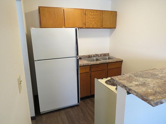 4th image of 902 E 11th Ave APT 8