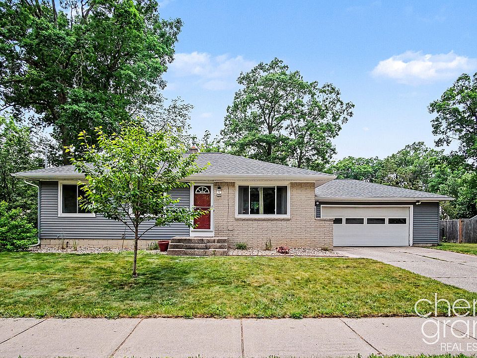 1st image of 4631 Carrick Ave SE