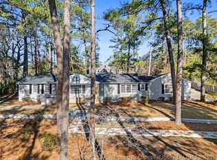 2712 Morganton Rd, Fayetteville, NC 28303