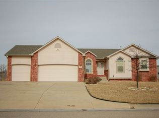 244 E Kodiak St, Kechi, KS 67067