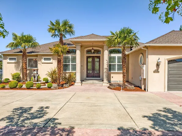 107 Monterey Dr, Medford, OR 97504