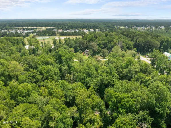 108 Tradewinds Road, Newport, NC 28570