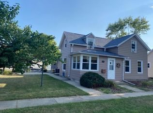 714 17th Ave, Fulton, IL 61252