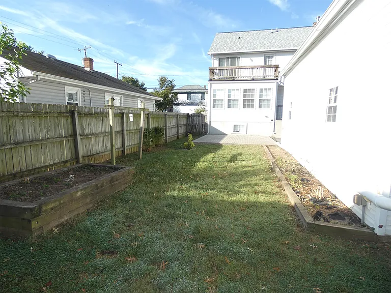 2623 Van Buren St #A — Photo 49