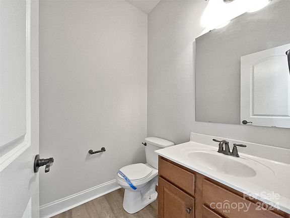 5th image of 10214 Highland Creek Cir