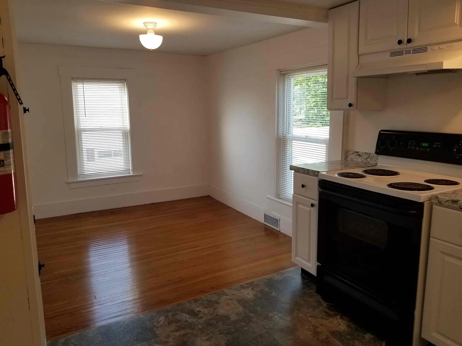 151 Wakefield Street, Unit B — Photo 3
