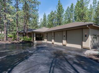 19375 Rim Lake Ct, Bend, OR 97702