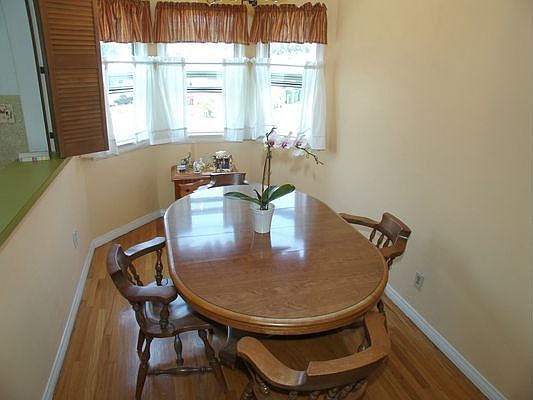 Formal Dining